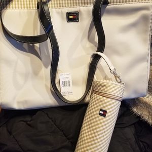 Tommy hilfiger City/diaper bag